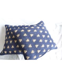 honey-bee-embellish-throw-handcrafted-pillow-cover
