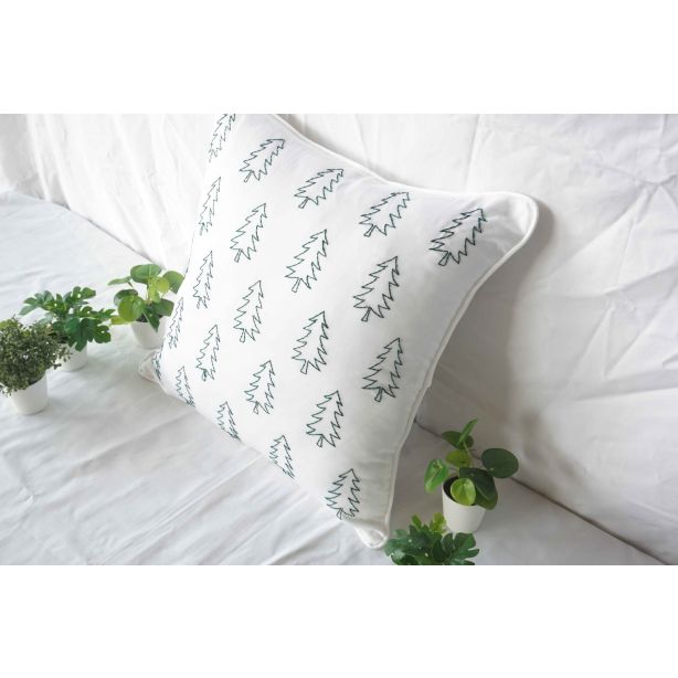 green-embroidery-christmas-tree-pillow-cover