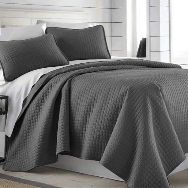 square-knitted-cotton-coverlet