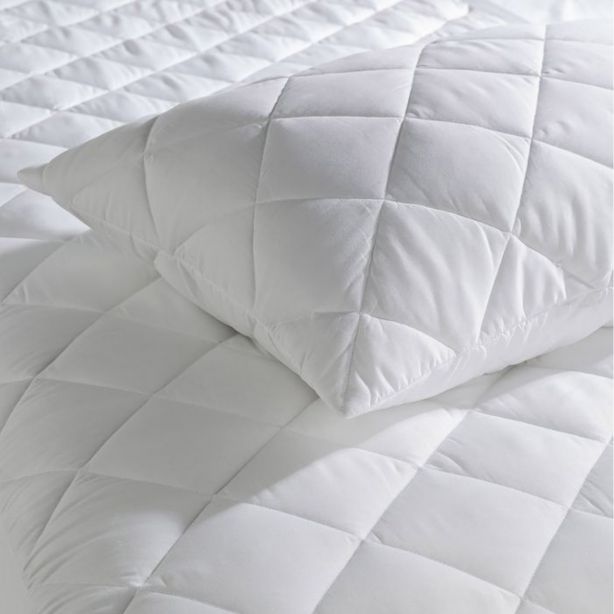 quilted-pillow-protector
