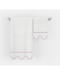 scalloped-border-embroidered-bath-towels-set