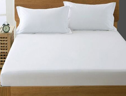 How to Put a Fitted Sheet on a King Sized Bed